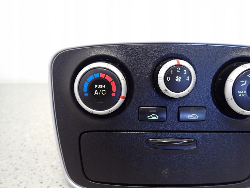 HYUNDAI SONATA 05-09 PANEL STEROWANIA NAWIEWEM 2/6