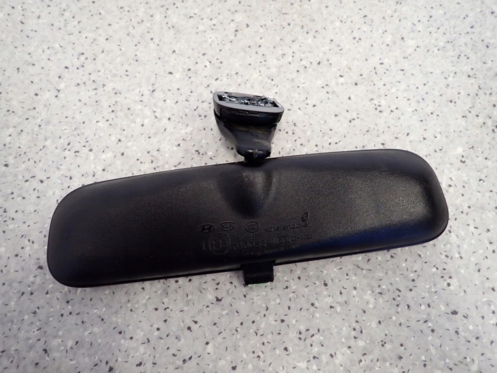 HYUNDAI SONATA 05-09 LUSTERKO WEWNĘTRZNE 3/3