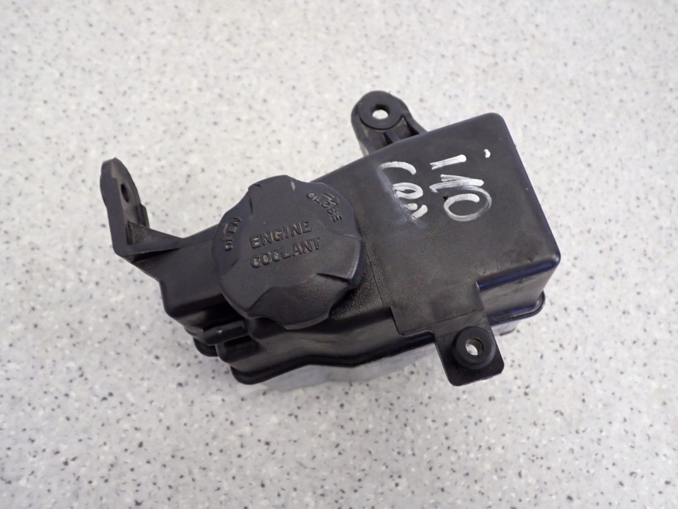 HYUNDAI i10 07-11 ZBIORNICZEK WYRÓWNAWCZY PŁYNU 1/4