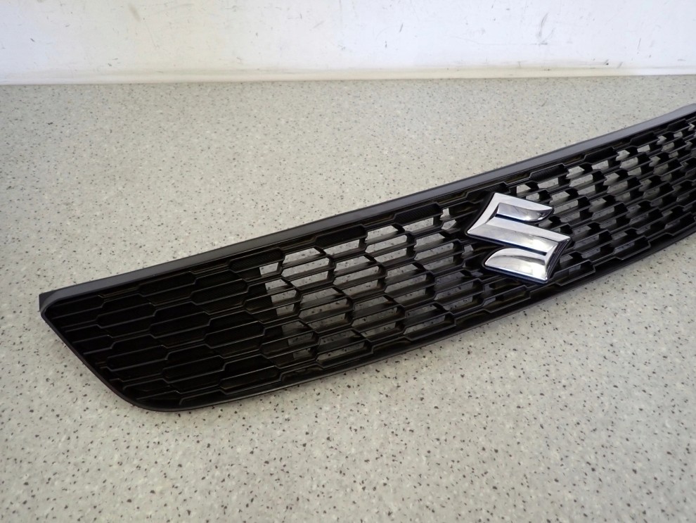 SUZUKI SWIFT IV MK7 ATRAPA CHŁODNICY KRATKA ORYGINAŁ 2/11