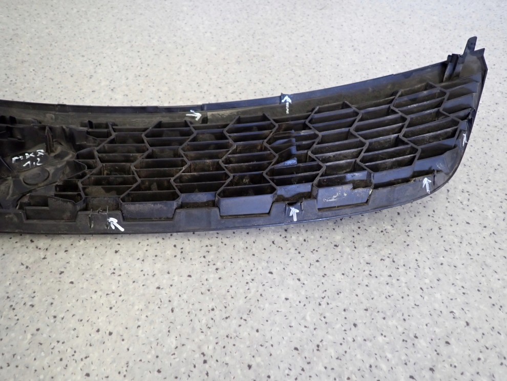 SUZUKI SWIFT IV MK7 ATRAPA CHŁODNICY KRATKA ORYGINAŁ 6/11