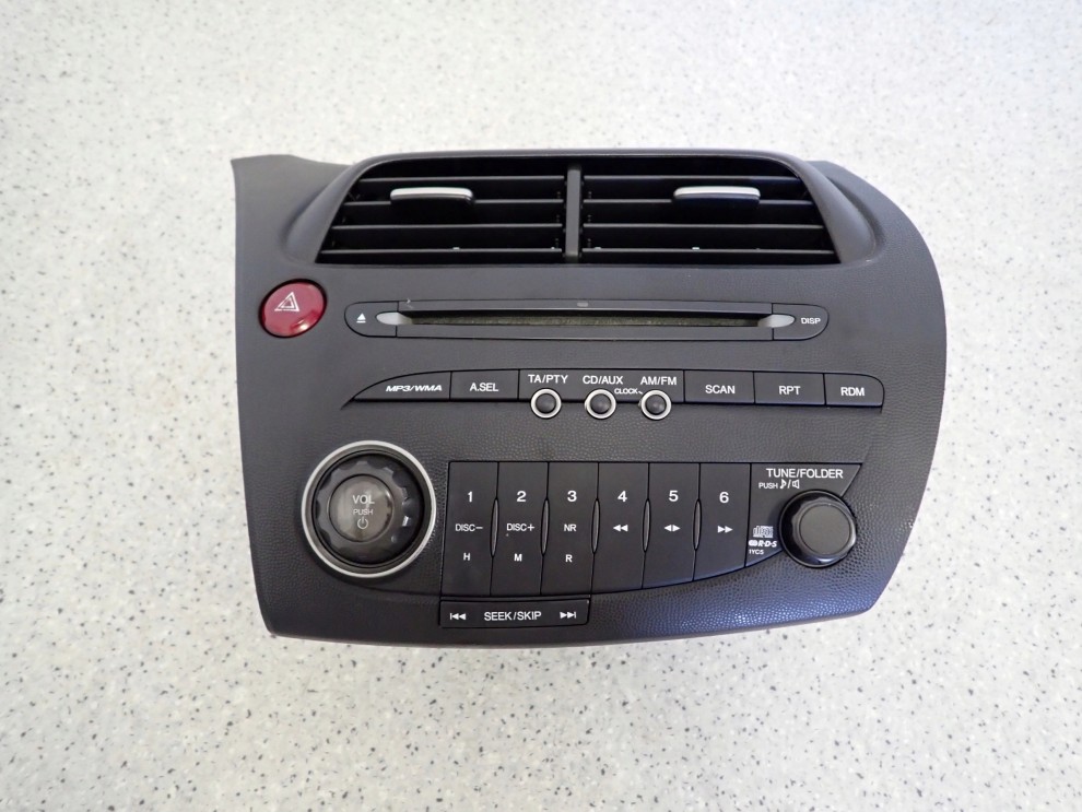 HONDA CIVIC UFO VIII 06-11 RADIO FABRYCZNE 4/8