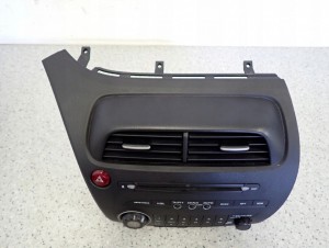 HONDA CIVIC UFO VIII 06-11 RADIO FABRYCZNE 2/8 MINIATURA