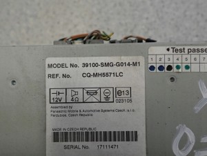 HONDA CIVIC UFO VIII 06-11 RADIO FABRYCZNE 6/8 MINIATURA