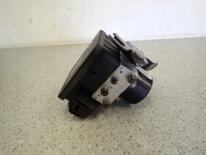 MAZDA 2 MAZDA2 02- DY 1.25i POMPA ABS 5/7 MINIATURA