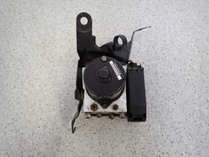 MAZDA 2 MAZDA2 02- DY 1.25i POMPA ABS 7/7 MINIATURA