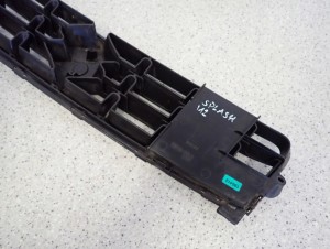 SUZUKI SPLASH 12-14 ATRAPA ZDERZAKA KRATKA WLOTU POWIETRZA 6/6 MINIATURA