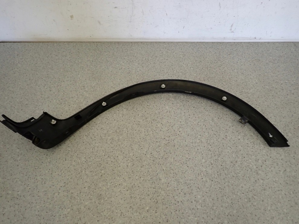 SUZUKI SX4 06-12 LISTWA BŁOTNIKA PRZEDNIA LEWA 6/10