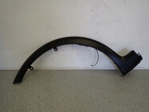 SUZUKI SX4 06-12 LISTWA BŁOTNIKA PRZEDNIA LEWA