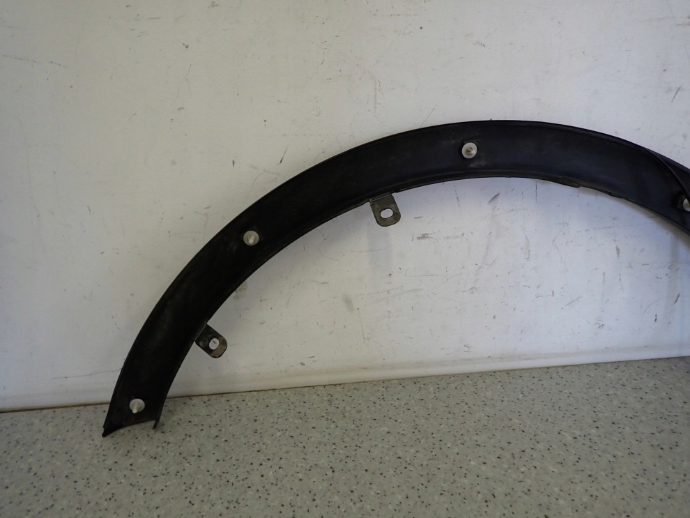 SUZUKI SX4 06-12 LISTWA BŁOTNIKA PRZEDNIA PRAWA 5/7