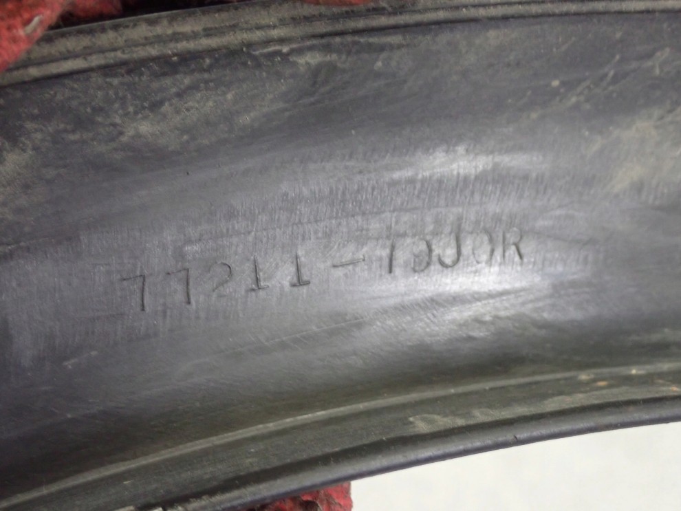 SUZUKI SX4 06-12 LISTWA BŁOTNIKA PRZEDNIA PRAWA 7/7