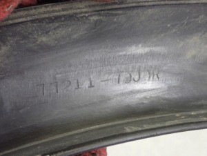 SUZUKI SX4 06-12 LISTWA BŁOTNIKA PRZEDNIA PRAWA 7/7 MINIATURA