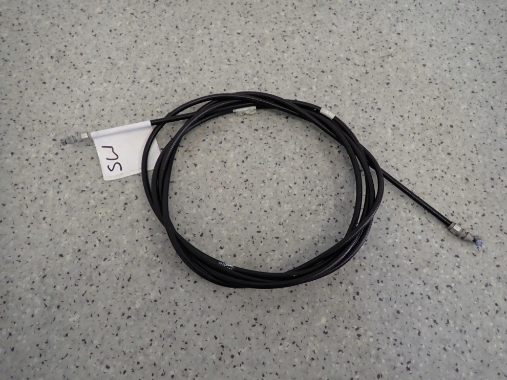 SUZUKI SWIFT MK7 5d 10- LINKA OTWIERANIA KLAPKI WLEWU PALIWA 4/4