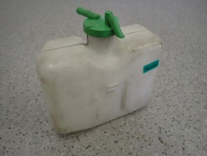 SUZUKI SWIFT 1.2 1.6 BENZ 10- ZBIORNICZEK WYRÓWNAWCZY