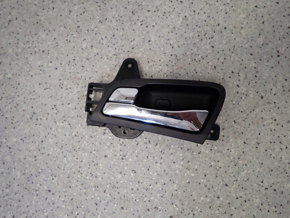 HYUNDAI i30 07-12 KLAMKA DRZWI TYLNA LEWA WEWNĘTRZNA CHROM 2/7