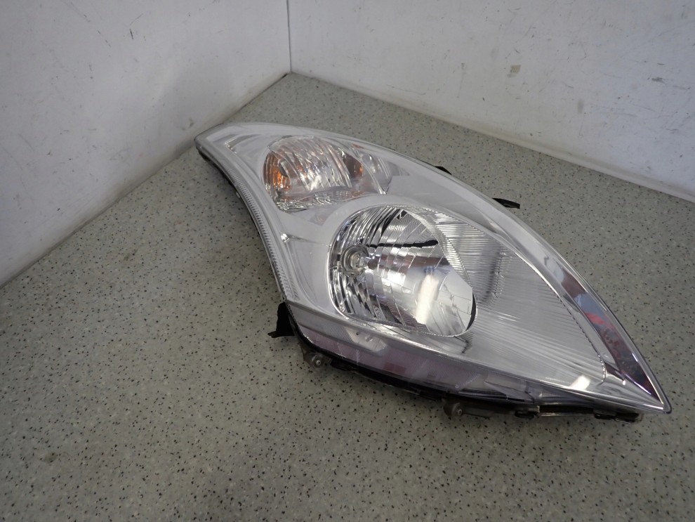 SUZUKI SWIFT MK7 10-16 REFLEKTOR PRZEDNI PRAWY LAMPA PRZÓD EUROPA 4/11