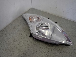 SUZUKI SWIFT MK7 10-16 REFLEKTOR PRZEDNI PRAWY LAMPA PRZÓD EUROPA 4/11 MINIATURA