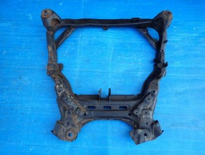 MAZDA 6 MAZDA6 02-07 SANKI BELKA POD SILNIK 1/10 MINIATURA