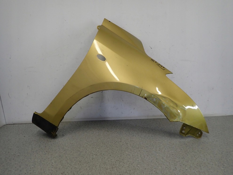 SUZUKI SWIFT MK7 10-16 BŁOTNIK PRZEDNI PRAWY ZUN 1/11