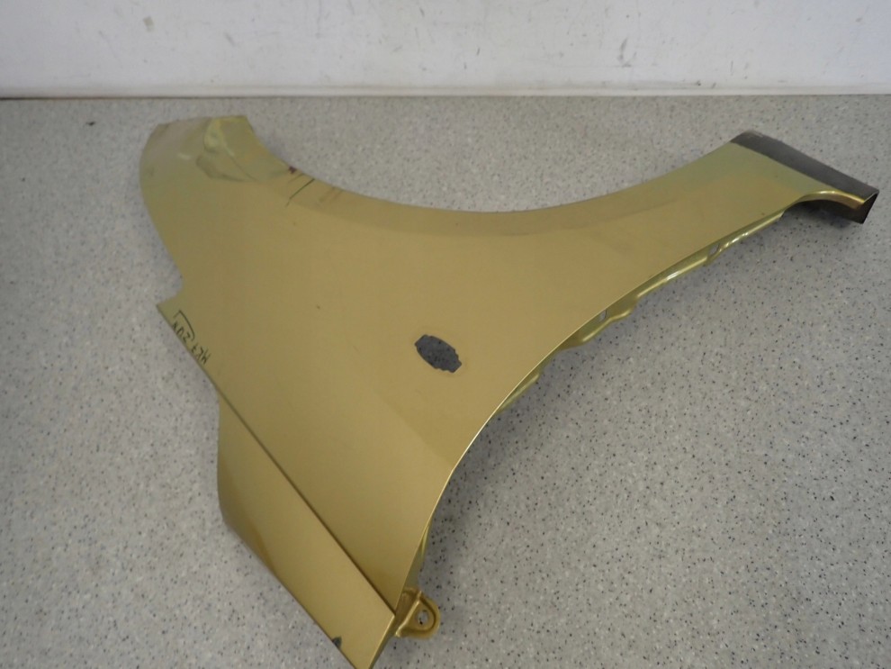 SUZUKI SWIFT MK7 10-16 BŁOTNIK PRZEDNI PRAWY ZUN 10/11