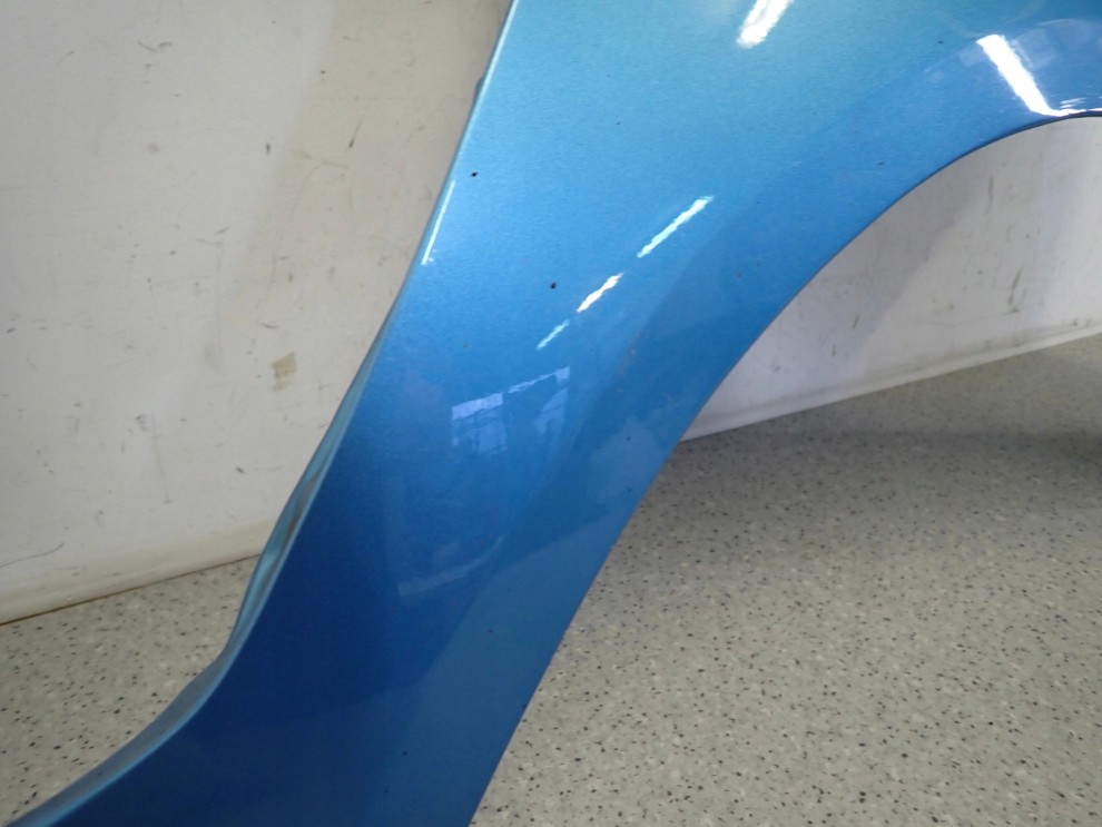 SUZUKI SPLASH 08-14 BŁOTNIK PRZEDNI PRAWY ZDQ 4/8