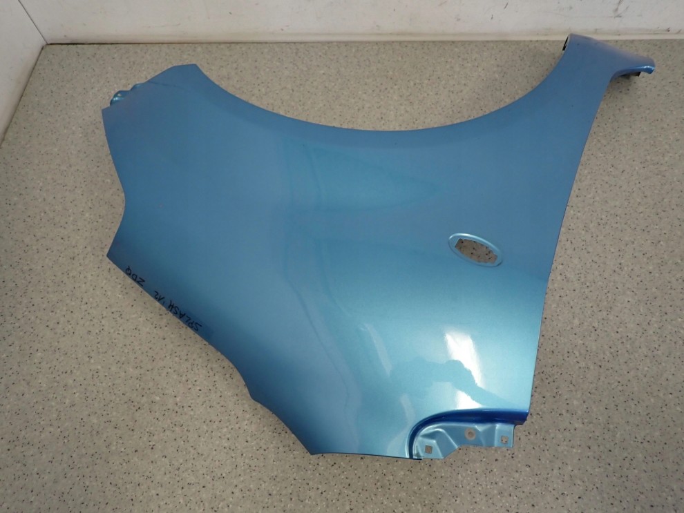 SUZUKI SPLASH 08-14 BŁOTNIK PRZEDNI PRAWY ZDQ 6/8