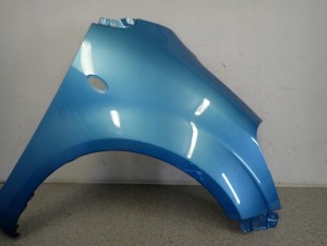 SUZUKI SPLASH 08-14 BŁOTNIK PRZEDNI PRAWY ZDQ 2/8 MINIATURA