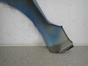 SUZUKI SPLASH 08-14 BŁOTNIK PRZEDNI PRAWY ZDQ 8/8 MINIATURA