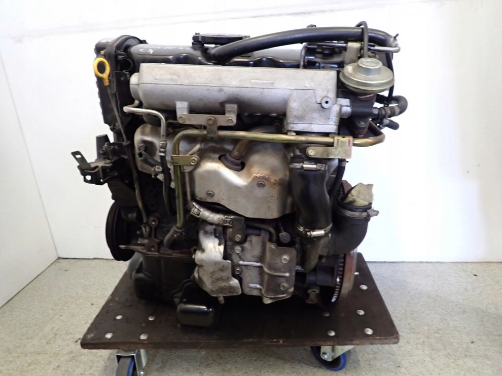 NISSAN PRIMERA P11 SILNIK MOTOR 2.0 TD DIESEL CD20 2/8