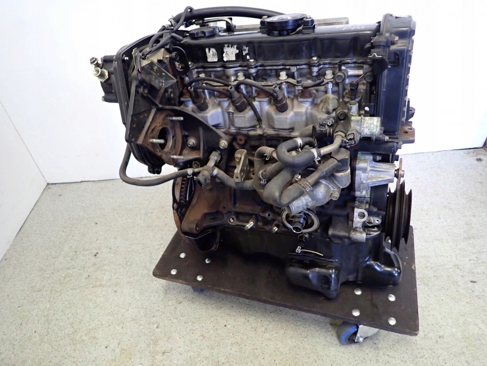 NISSAN PRIMERA P11 SILNIK MOTOR 2.0 TD DIESEL CD20 4/8