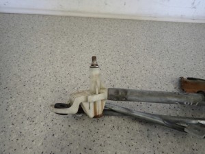 SUZUKI SWIFT 04- MK6 MECHANIZM WYCIERACZEK PRZÓD 6/7 MINIATURA