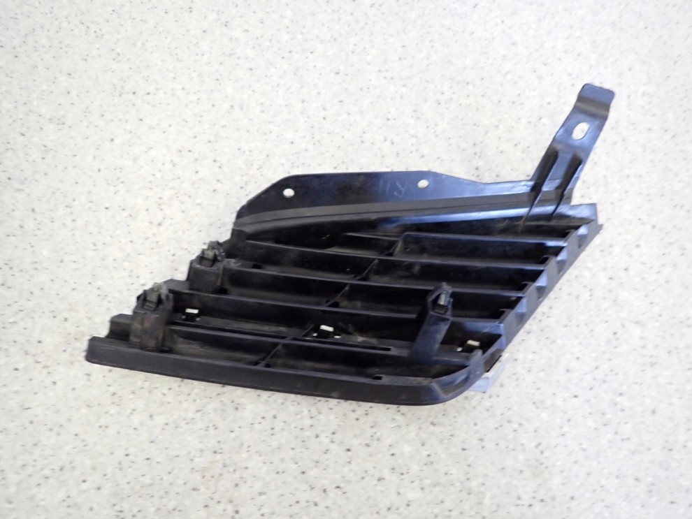 NISSAN PRIMERA P12 02-07 ATRAPA PRZEDNIA PRAWA 3/4