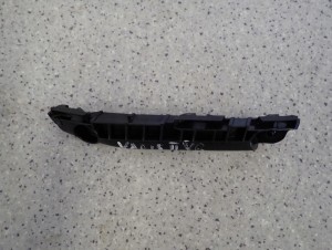 TOYOTA YARIS II 06-11 ŚLIZG ZDERZAKA PRZEDNI PRAWY 2/3 MINIATURA