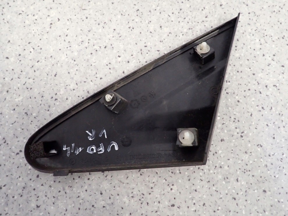 HONDA CIVIC UFO VIII 06-11 PLASTIK TRÓJKĄT BŁOTNIKA PRAWY 3/5