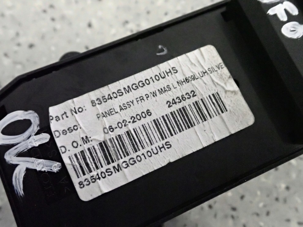 HONDA CIVIC UFO VIII 06-11 PANEL STEROWANIA SZYBAMI PRZEDNI LEWY 4/6