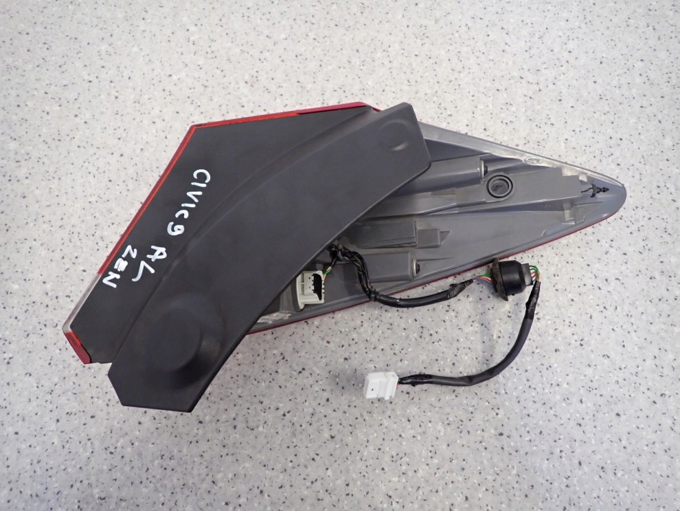 HONDA CIVIC 9 IX HB 12- LAMPA TYLNA LEWA ZWNĘTRZNA 7/9