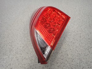 HONDA CIVIC 9 IX HB 12- LAMPA TYLNA LEWA ZWNĘTRZNA 6/9 MINIATURA