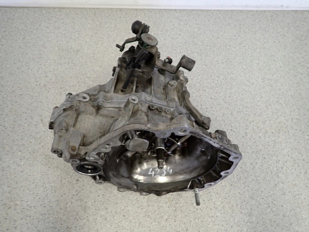 SUZUKI SWIFT 07-09 1.3i SKRZYNIA BIEGÓW MANUALNA PO WYMIANIE ŁOŻYSK 2/10