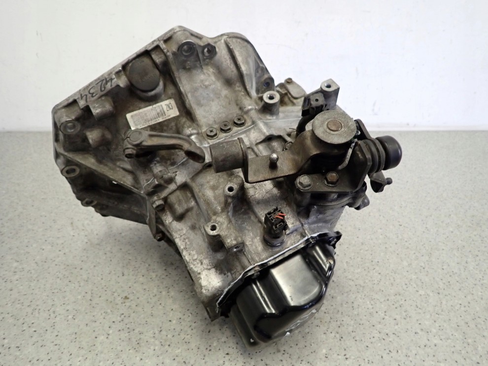 SUZUKI SWIFT 07-09 1.3i SKRZYNIA BIEGÓW MANUALNA PO WYMIANIE ŁOŻYSK 4/10