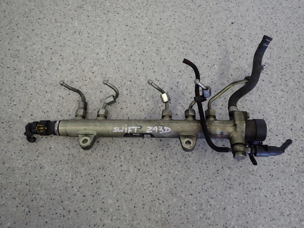 SUZUKI SWIFT IGNIS 05- 1,3 DDIS LISTWA WTRYSKOWA 4/5