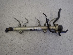 SUZUKI SWIFT IGNIS 05- 1,3 DDIS LISTWA WTRYSKOWA 1/5 MINIATURA