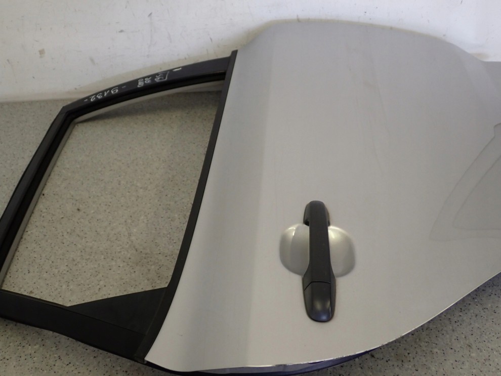 KIA CEED I HATCHBACK 07-12 DRZWI TYLNE PRAWE 9S 3/13