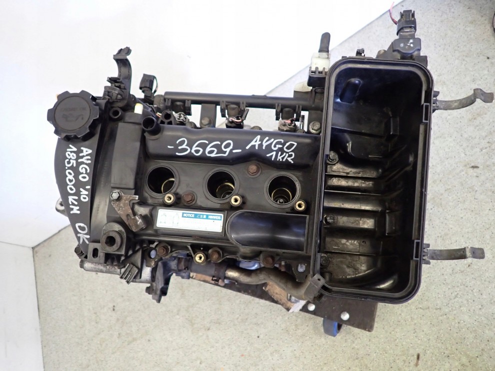 TOYOTA AYGO 05-12 1.0 i SILNIK BENZYNOWY 1KR 8/8