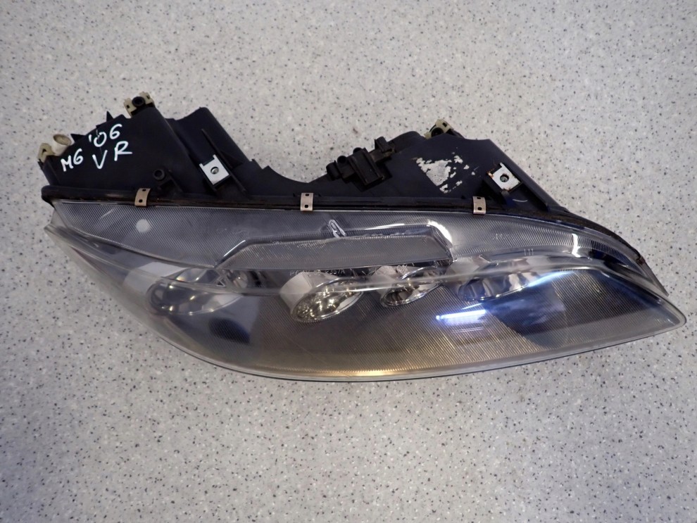 MAZDA6 MAZDA 6 06-07 LIFT LAMPA PRZEDNIA PRAWA REFLEKTOR 6/10