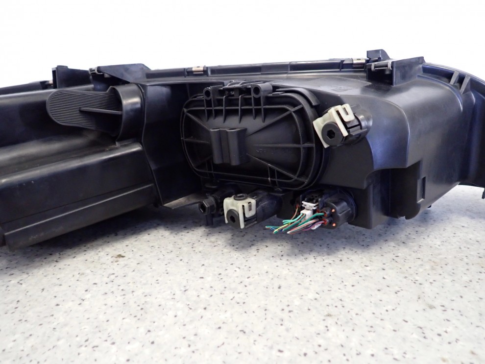 MAZDA6 MAZDA 6 05-07 LIFT LAMPA PRZEDNIA LEWA REFLEKTOR 8/13