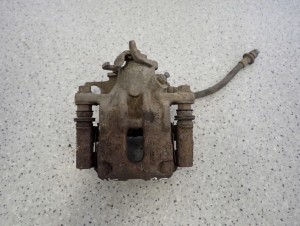 CIVIC VIII UFO 06-11 ZACISK HAMULCOWY TYLNY PRAWY 2/4 MINIATURA