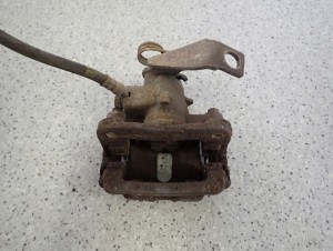 CIVIC VIII UFO 06-11 ZACISK HAMULCOWY TYLNY PRAWY 4/4 MINIATURA