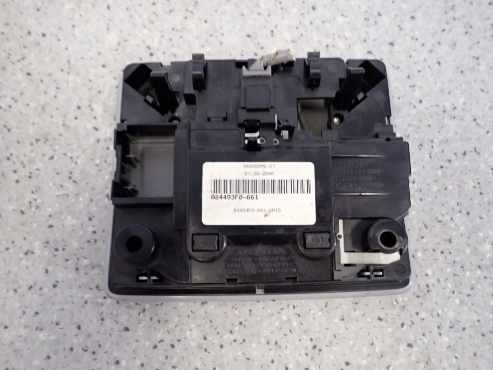 CIVIC VIII UFO 06-11 LAMPKA OŚWIETLENIA KABINY 4/5