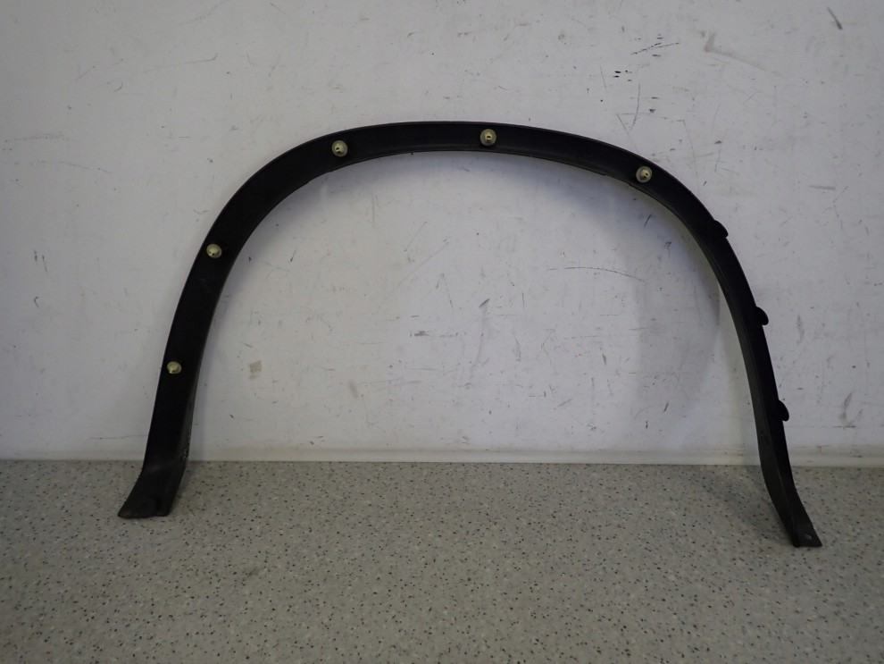 SUZUKI IGNIS 00-03 LISTWA BŁOTNIKA PRZEDNIA LEWA 4/6