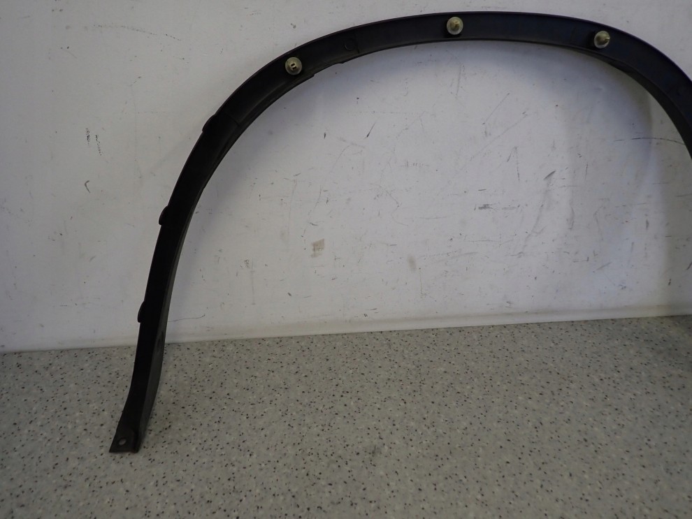 SUZUKI IGNIS 00-03 LISTWA BŁOTNIKA PRZEDNIA PRAWA 5/6